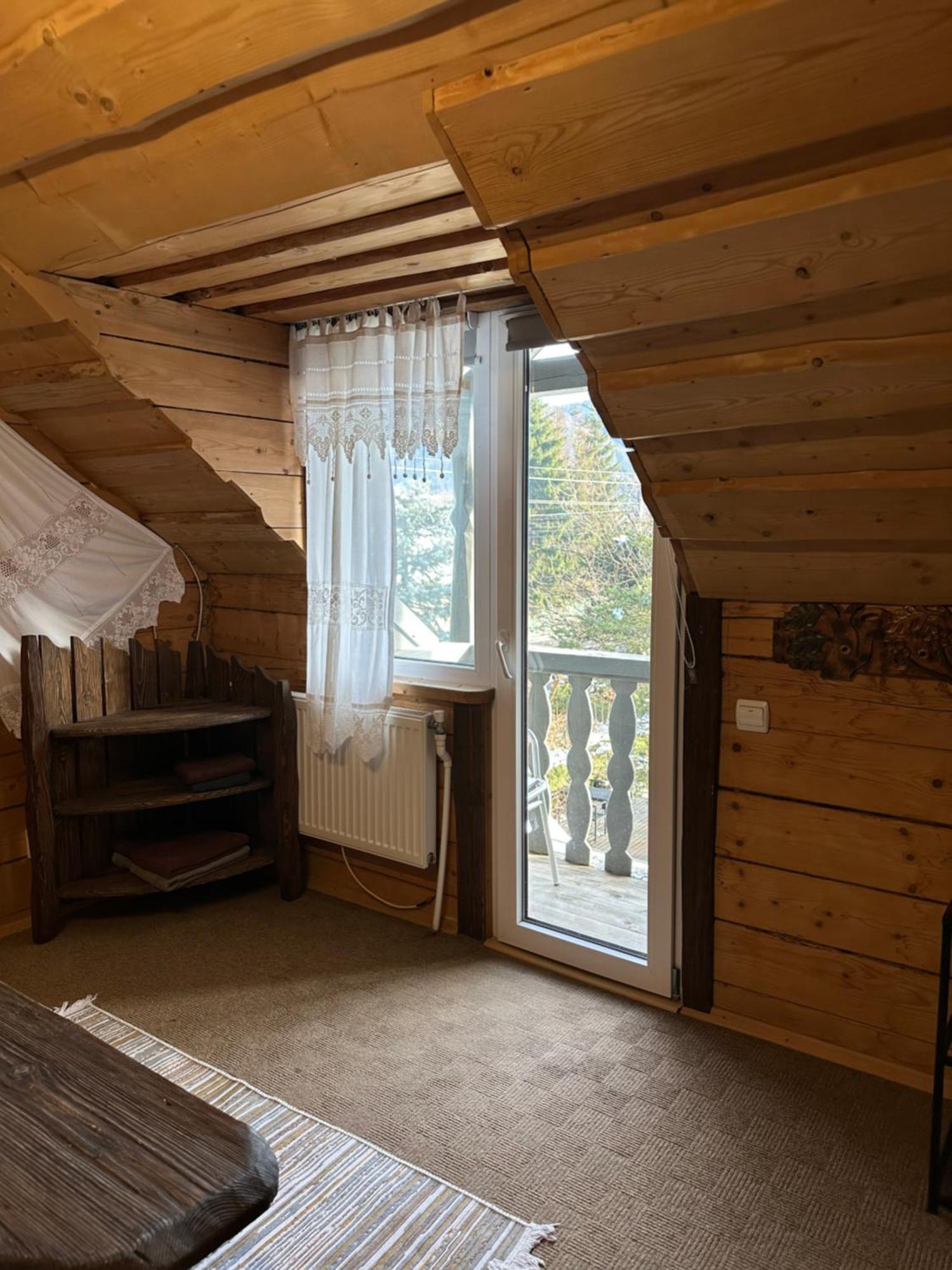 Guest House Anastasia Tatariv Extérieur photo