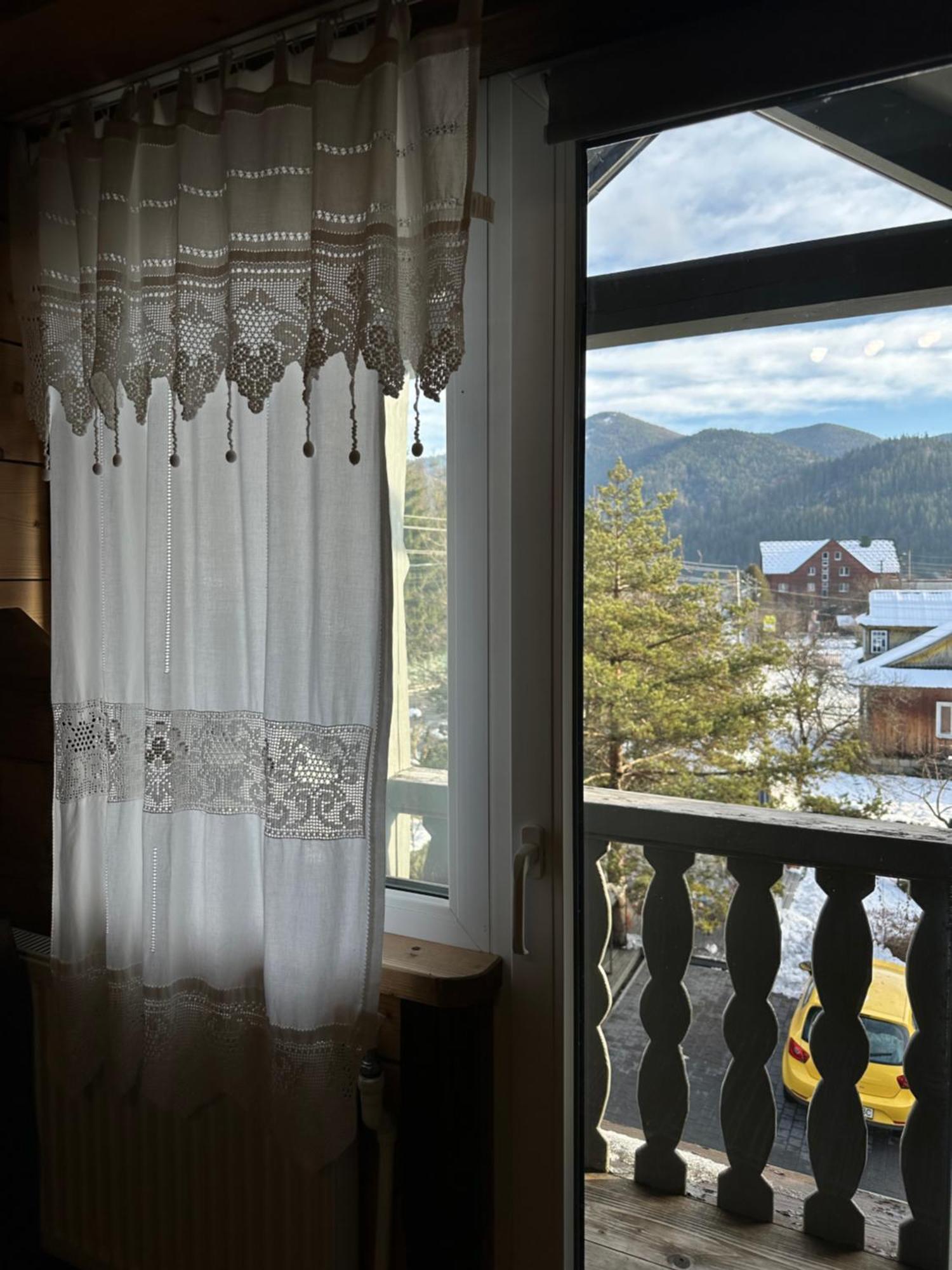 Guest House Anastasia Tatariv Extérieur photo